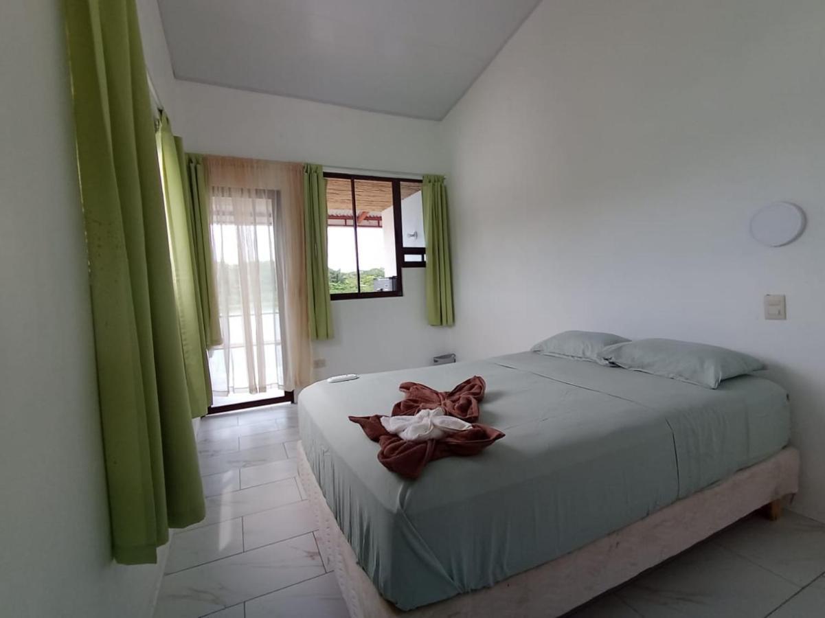 Pura Natura Riverside Couette-café *